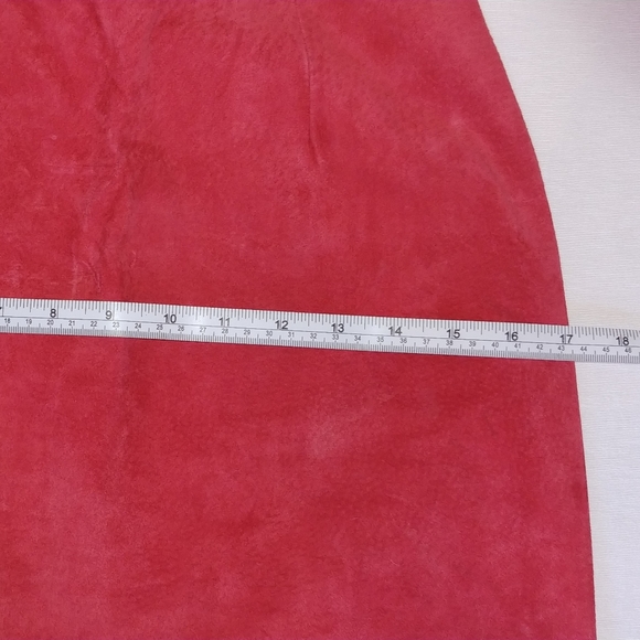 Vintage Danier Suede Jacket & Skirt Set - Picture 9 of 12